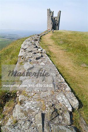 Castle ruins, Dunstanburgh, Northumberland, England, United Kingdom, Europe