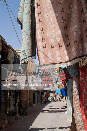 Tapis marché, Medina (centre-ville), Tozeur, Tunisie, Afrique du Nord, Afrique
