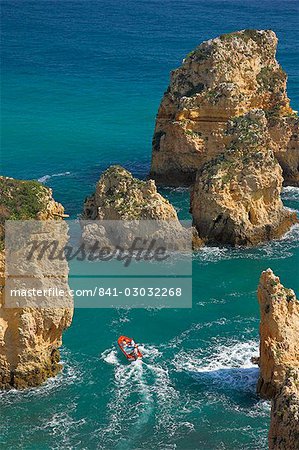 Excursion boat to the caves at Ponte da Piedade near Lagos, Algarve, Portugal, Europe
