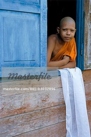Novice monk, Buddhist monastery at Angkor, Siem Reap, Cambodia, Indochina, Southeast Asia, Asia