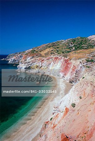 La plage volcanique de Paleokori, de la côte sud, Milos, Iles Cyclades, Grèce, Méditerranée, Europe
