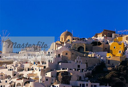 Village of Oia, Santorini (Thira), Cyclades islands, Greece, Mediterranean, Europe