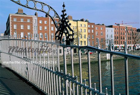 The Ha'penny bridge over the Liffey River,Dublin,County Dublin,Eire (Ireland),Europe