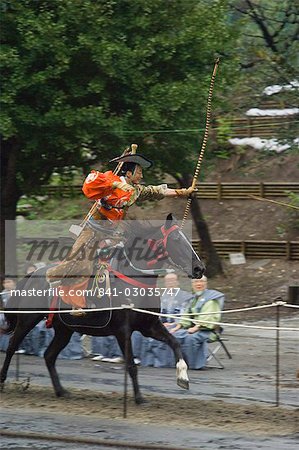 Costume traditionnel et cheval, cérémonie pour tir à l'arc festival, Tokyo, Japon, Asie