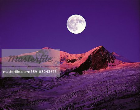 Vue panoramique sur la lune