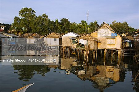 Häuser am Wasser, Stelzenläufer, Puerto Princesa, Palawan, Philippinen, Südostasien, Asien