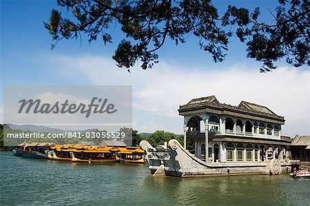 Le bateau de marbre à Yihe Yuan (le Palais d'été), patrimoine mondial UNESCO, Beijing, Chine, Asie