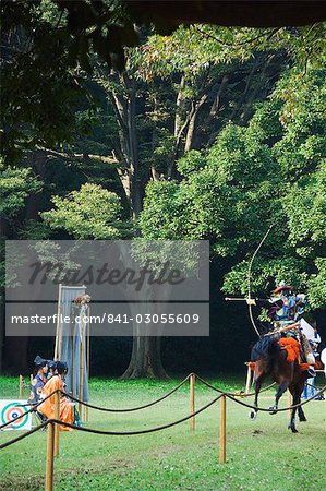 Pferd Back-Bogenschießen-Wettbewerb (Yabusame), Bezirk Harajuku, Tokyo, Insel Honshu, Japan, Asien