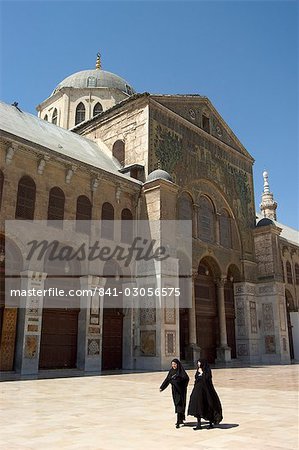 Pèlerins à Omeyyades mosquée, Site du patrimoine mondial de l'UNESCO, Damas, Syrie, Moyen-Orient Pèlerins à Omeyyades mosquée, Site du patrimoine mondial de l'UNESCO, Damas, Syrie, Moyen-Orient