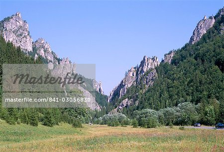 Tiesnavy Pass with scenic rocky ridges, entrance to Vratna Dolina (Valley), the heart of hiking and skiing in Mala Fatra mountains, Mala Fatra Mountains, Slovakia, Europe