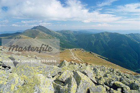 Dumbier Ridge dominiert Dumbier Spitze, 2043m in Low Tatry, Nizke Tatry, Zilina Region, Slowakei, Europa