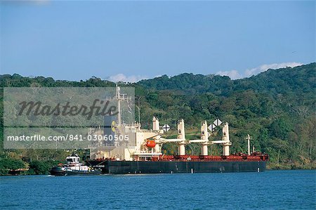 Navire de charge en Amérique centrale de Culebra Cut, Panama Canal, Panama,