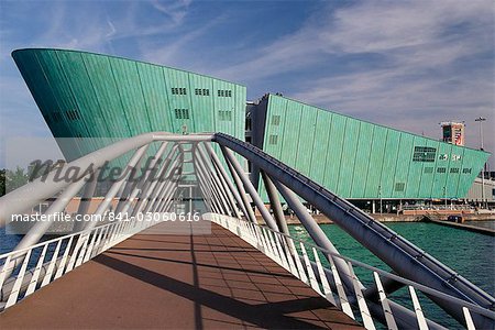 Nouvelle métropole Centre des sciences et technologie, conçue par Renzo Piano, Amsterdam, Pays-Bas (Hollande), Europe