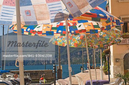 Umbrellas at the cafe, Pai, Lake Garda, Veneto, Italy, Europe