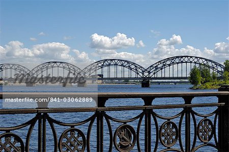 Railway bridge over the river Daugava, Riga, Latvia, Baltic States, Europe