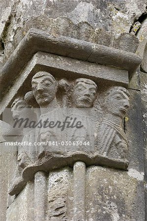 Détail sculpté, Kilfenora cathédrale, comté de Clare, Munster, Irlande, Europe