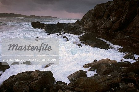 Bout de côte rocheuse Lewis (Rubha Robhanais), la pointe nord de Lewis, Lewis, Hébrides extérieures en Écosse, Royaume-Uni, Europe