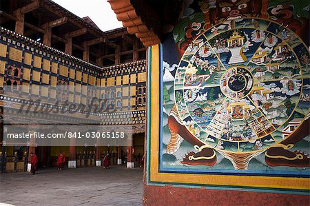 Le Dzong de Paro, Paro, Bhoutan, Asie