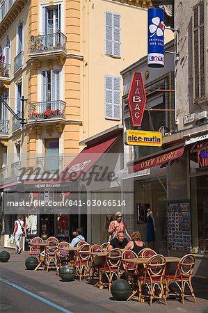 Rue d' Antibes, Cannes, Alpes Maritimes, Provence, Cote d'Azur, French Riviera, France, Europe