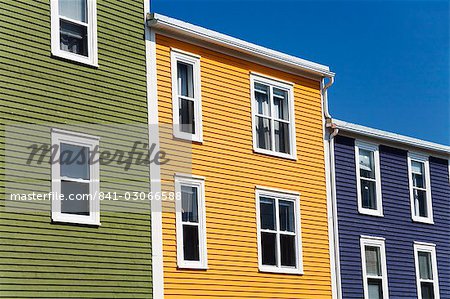 Maisons colorées en Amérique du Nord de Saint-Jean ville, Terre-Neuve, Canada,