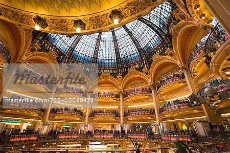 Galeries Lafayette Paris Frankreich Stockbilder