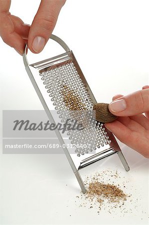 Grating nutmeg