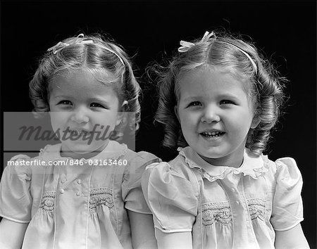 1930s TWO GIRLS SMILING