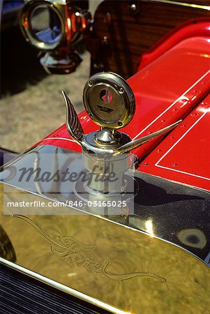 1909 FORD BRASS RADIATOR CAP ORNAMENT GLASS THERMOMETER GAUGE WITH WINGS