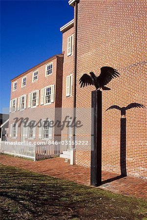 EDGAR ALLEN POE HOUSE OÙ IL ÉCRIT LE CORBEAU PHILADELPHIE, PENNSYLVANIE EDGAR ALLEN POE HOUSE OÙ IL ÉCRIT LE CORBEAU PHILADELPHIE, PENNSYLVANIE