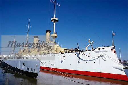 PENN S LANDING USS OLYMPIA ET SOUS-MARIN DE LA SECONDE GUERRE MONDIALE PHILADELPHIE
