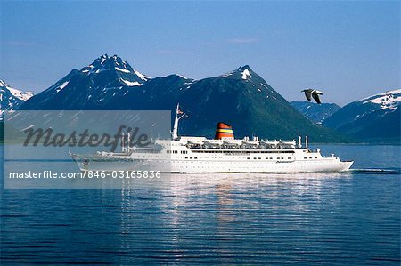 1970ER JAHRE FUNCHAL KREUZFAHRT SCHIFF KÜSTE VON NORWEGEN