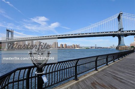 Manhattan Bridge, New York City, New York, USA