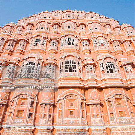Flachwinkelansicht eines Palastes, Hawa Mahal, Jaipur, Rajasthan, Indien