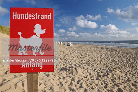 Plage de chien commence signe, Rantum, Sylt, îles de la Frise du Nord, Nordfriesland, Schleswig-Holstein, Allemagne