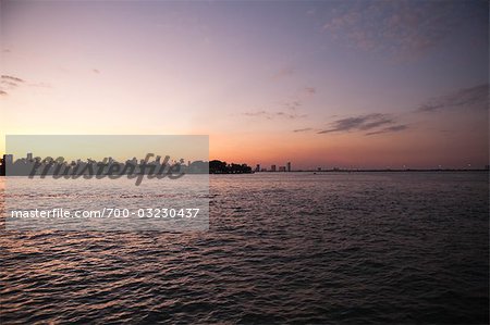 Miami Skyline bei Sonnenuntergang, Miami, Florida