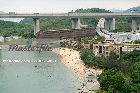 Surplombant l'arche de Noé de parc résidentiel complexe insulaire, Ma Wan, Hong Kong