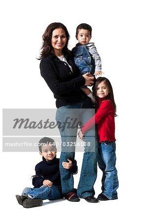 Mère avec ses enfants