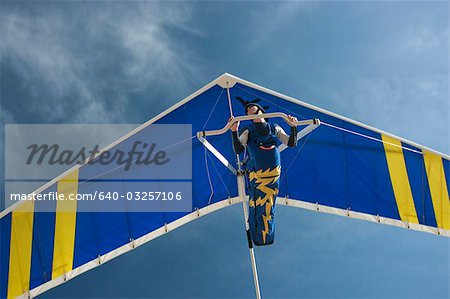 USA, Utah, Léhi, homme deltaplane