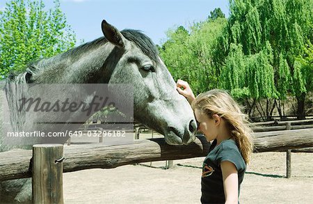 Poussées-élans cheval girl