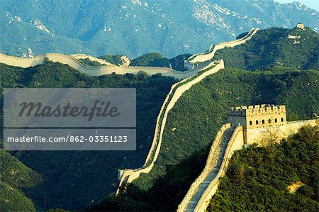 Chinesische Mauer bei Badaling. Zuerst während der Ming-Dynastie (1368-1644) gebaut und in den 1980er Jahren zum Unesco-Weltkulturerbe in der Nähe von Beijing wiederhergestellt
