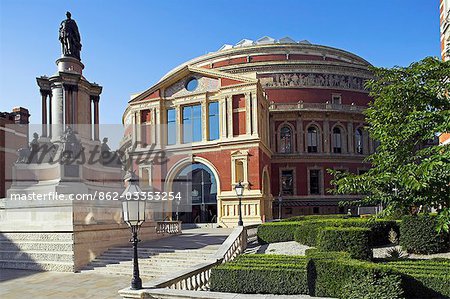 The statue of Prince Albert standing outside the Albert Hall,one of London's premier concert venues.