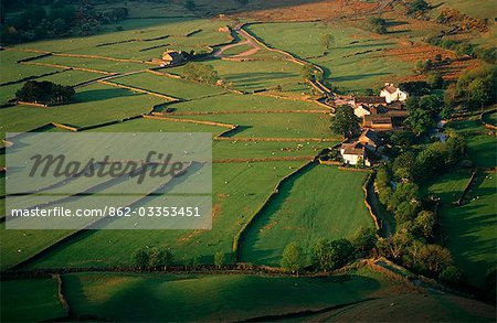 Angleterre, Cumbria, Lake District. Un hameau dans la vallée de Wasdale.