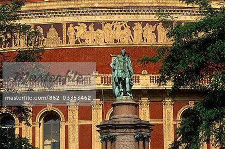 England, London. Der Royal Albert Hall of Arts and Sciences ist ein Kunst-Ort Königin Victorias Ehemann und Gemahl Prinz Albert gewidmet. Es befindet sich in Knightsbridge Bereich der City of Westminster.