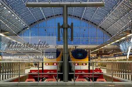 England, London, St. Pancras. Bahnhof St. Pancras International.
