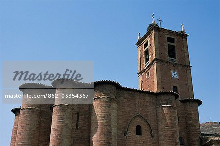 L'église du XVe siècle en Najera a brique rouge distinctif et contreforts arrondies. Najera beccame le siège des rois de Navarre après les Maures a Pamplona à 918AD. C'est une des villes pèlerins visitent le long du Camino de Santiago.