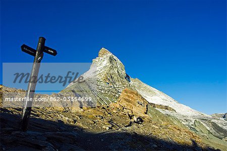 Matterhorn (4477m) Strecke Marker an der Kreuzung Weg, Zermatt, Wallis, Schweiz