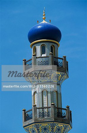 Le haut minaret de la mosquée privée au sein du Palais du Sultan Qabous à Salalah.