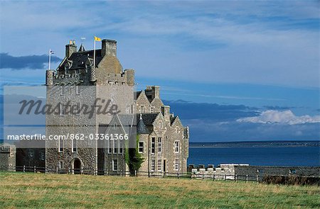 Comme tour, ancienne demeure de Caithness en Écosse du clan Sinclair