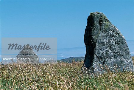 Permanent de pierres à Totronald sur l'île de Coll., ils sont appelés Na Sgeulachan en gaélique écossais qui signifie conteur d'histoires.