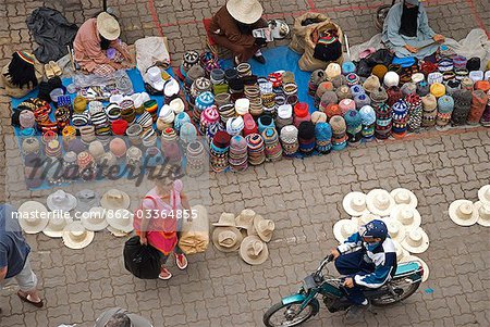 Marokko, Marrakech, Marche des Epices. Hut-Stall in der Gewürzmarkt.
